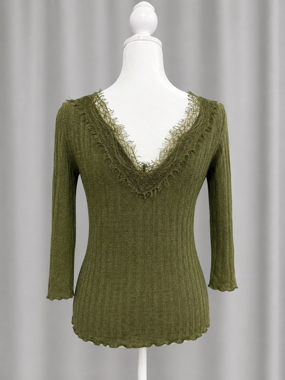 No Boundaries Olive Green Lace Knit Top Size M
